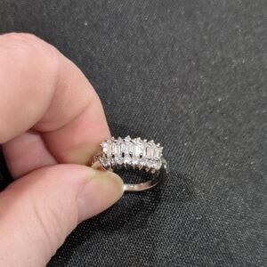 Elegant Silver Women's Ring